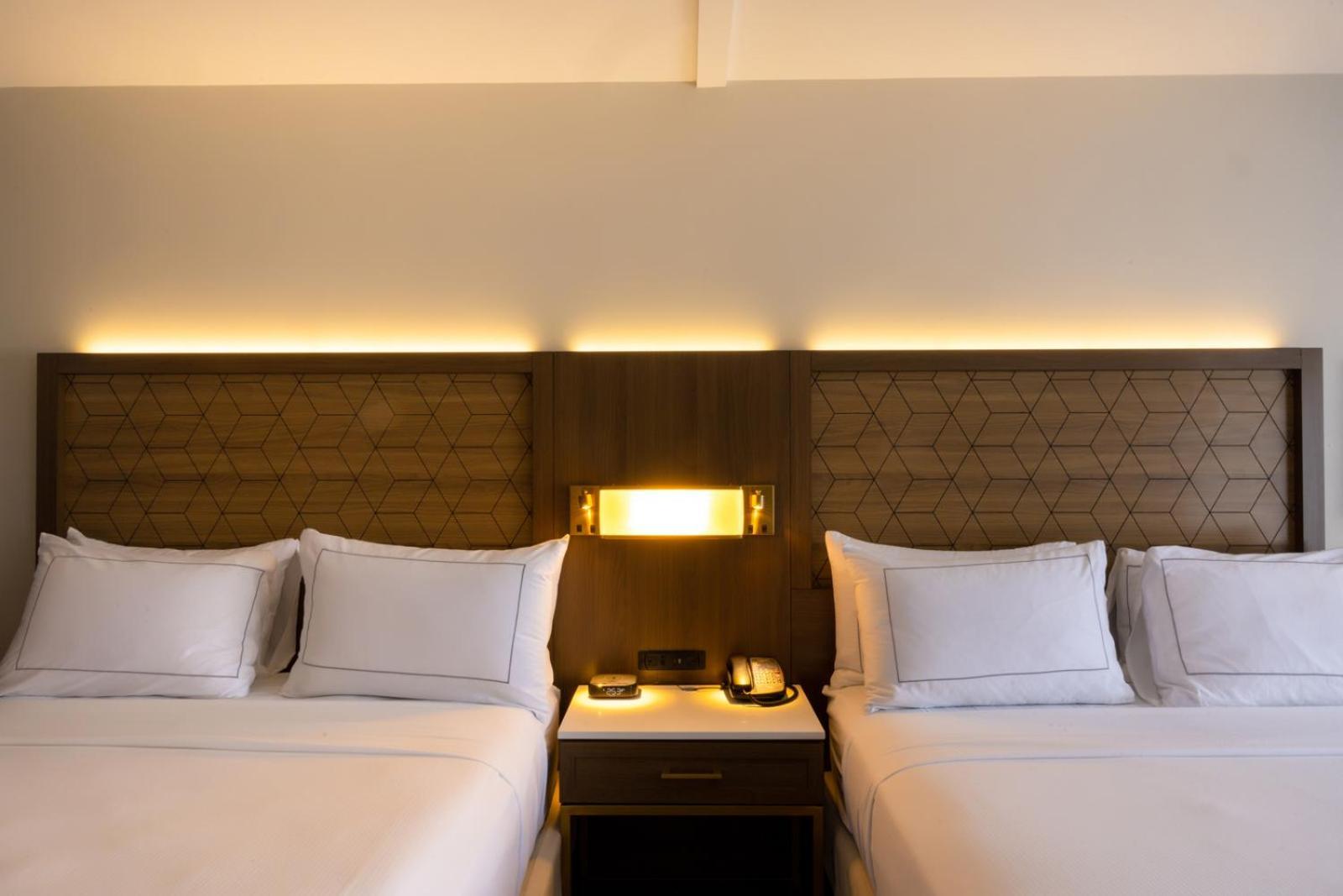 Doubletree By Hilton Tinton Falls-איטונטאון מראה חיצוני תמונה