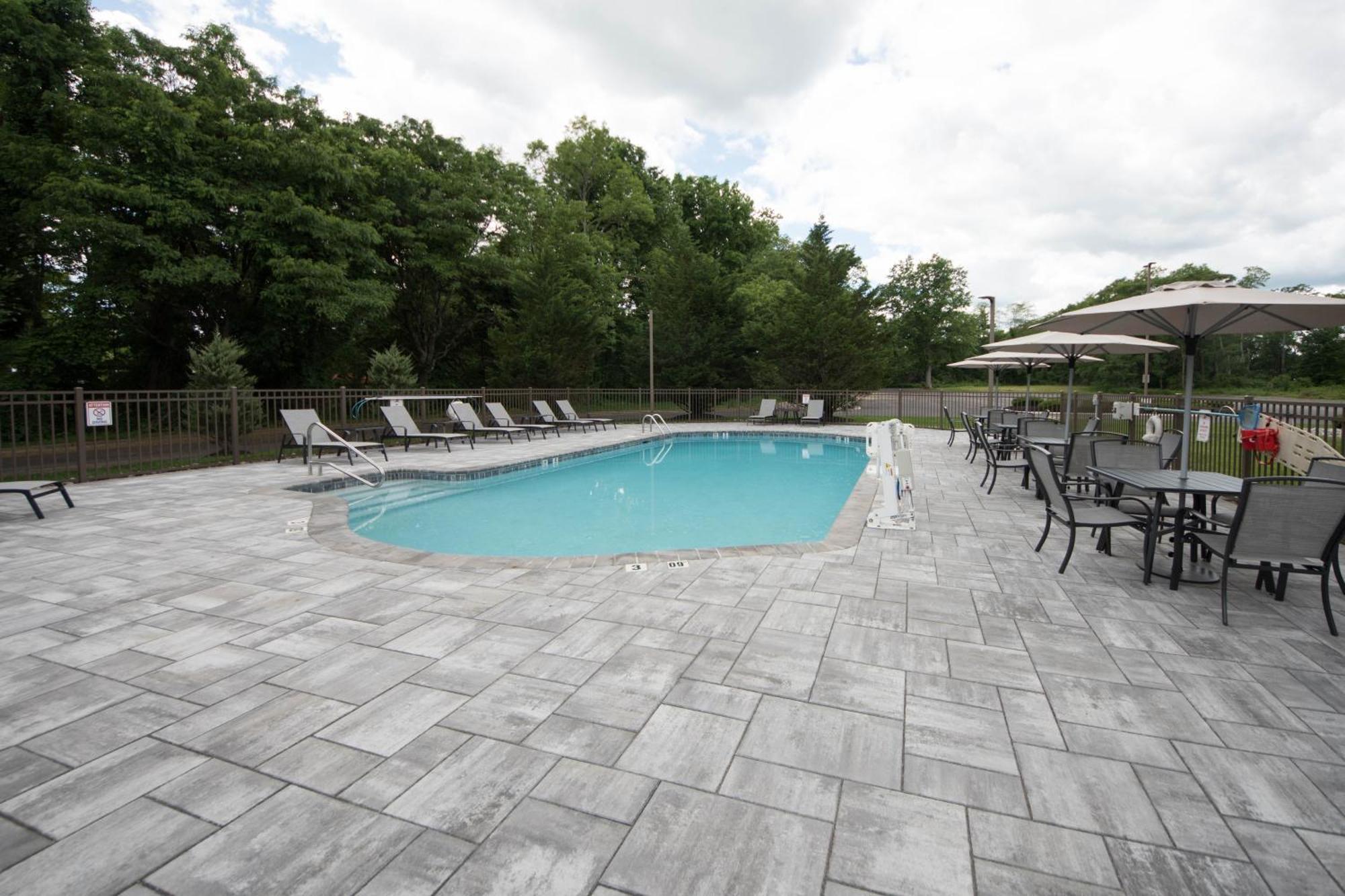 Doubletree By Hilton Tinton Falls-איטונטאון מראה חיצוני תמונה
