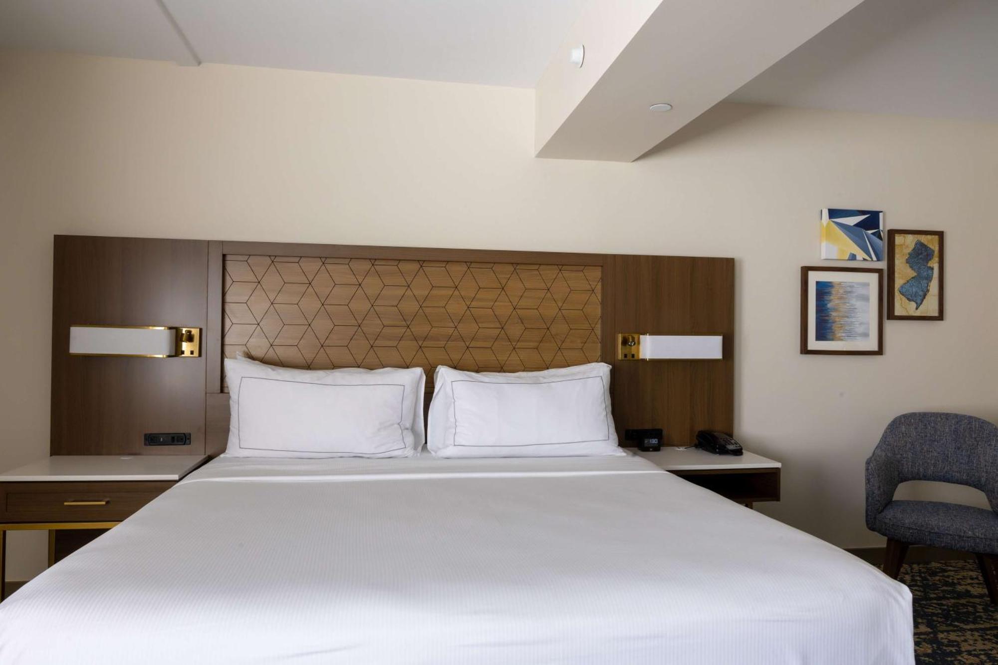 Doubletree By Hilton Tinton Falls-איטונטאון מראה חיצוני תמונה