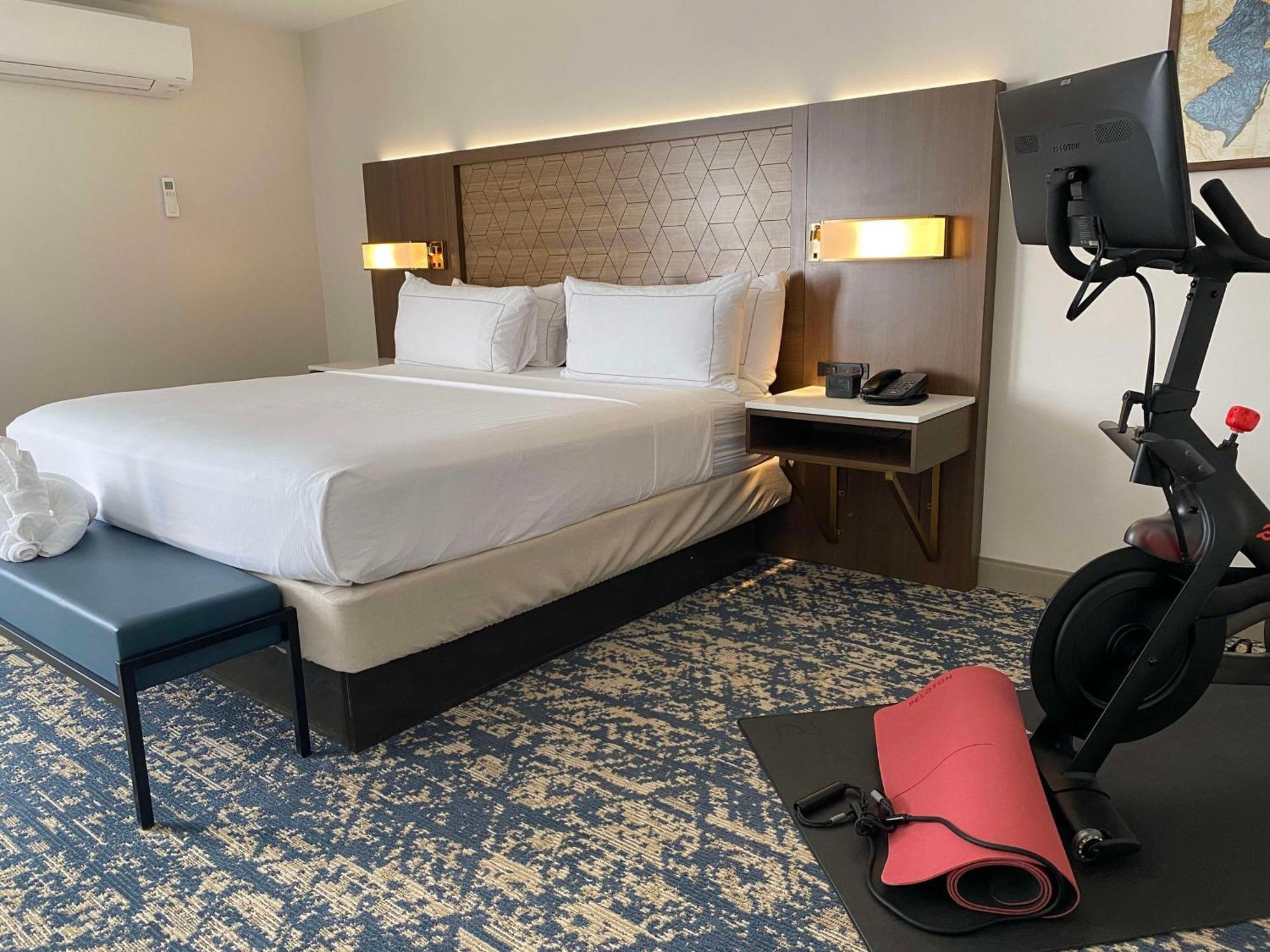 Doubletree By Hilton Tinton Falls-איטונטאון מראה חיצוני תמונה