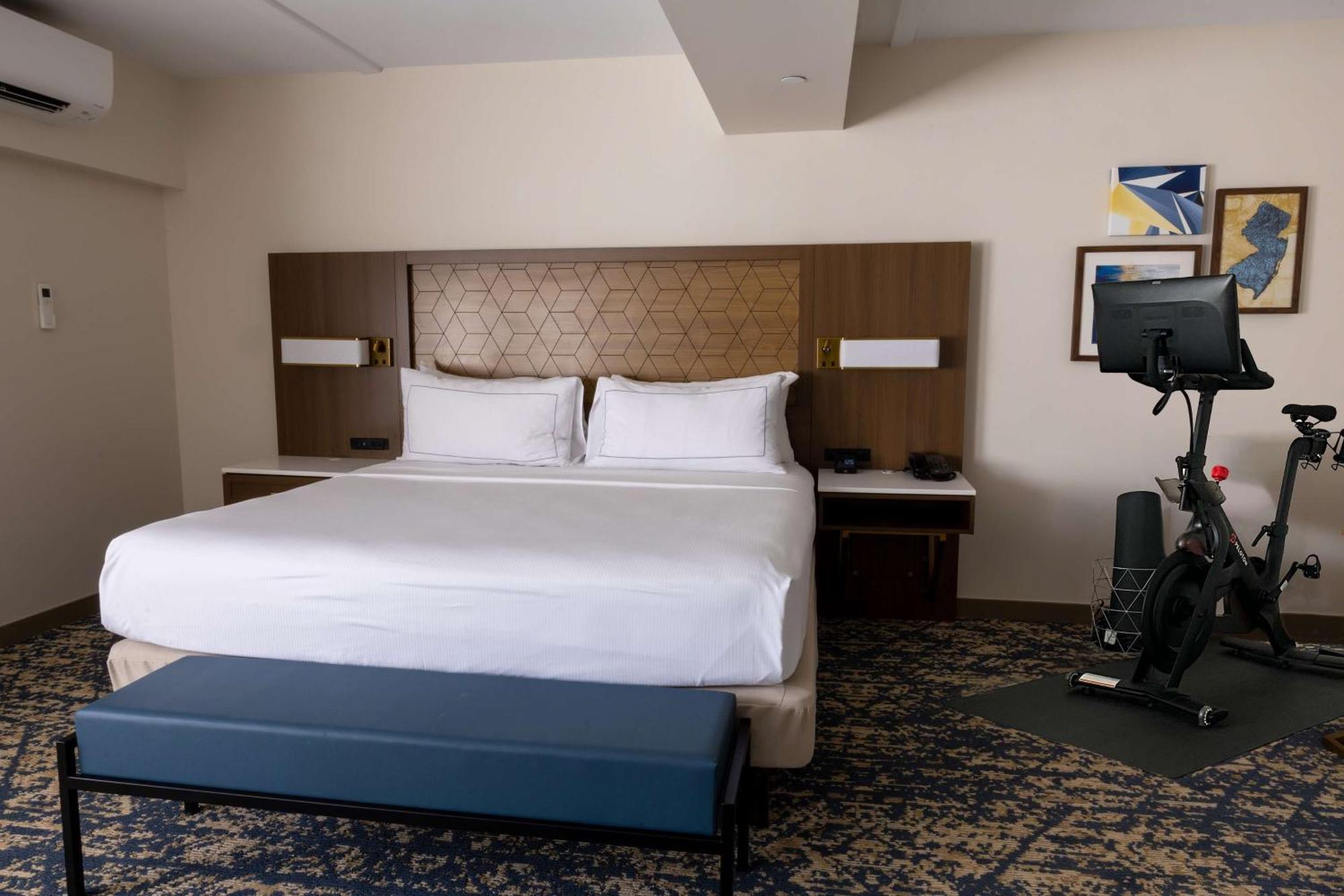 Doubletree By Hilton Tinton Falls-איטונטאון מראה חיצוני תמונה